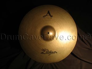 20 Zildjian A Custom Medium Ride Cymbal SKU: A20519 UPC 993270572790 EAN-13 0993270572790