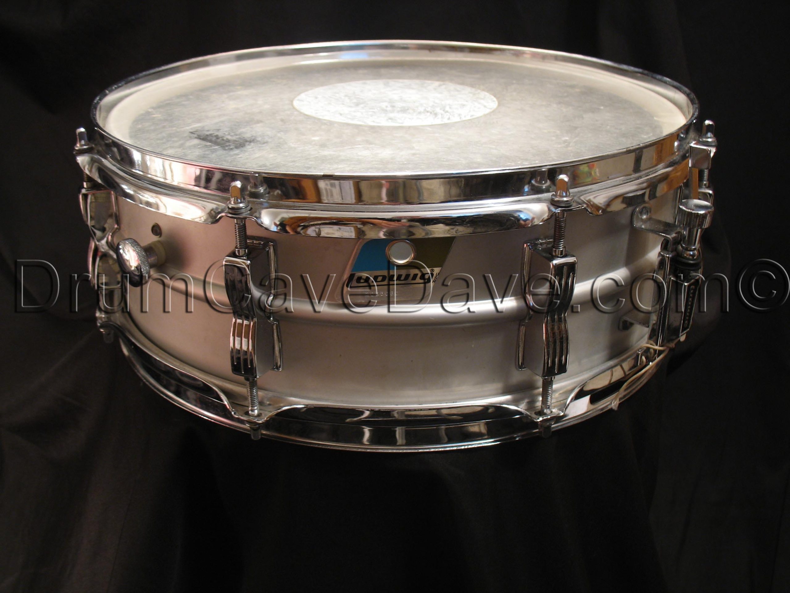 Vintage 1980s Ludwig Acrolite LM404 snare drum