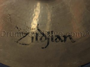 17 Zildjian A Custom Crash Cymbal - Cracked UPC 210000046995  SKU: A20515