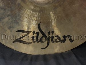 17 Zildjian A Custom Crash Cymbal - Cracked UPC 210000046995  SKU: A20515