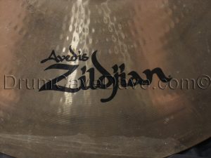 20 Zildjian A Custom Crash Cymbal Cracked UPC 642386190168 SKU A20588